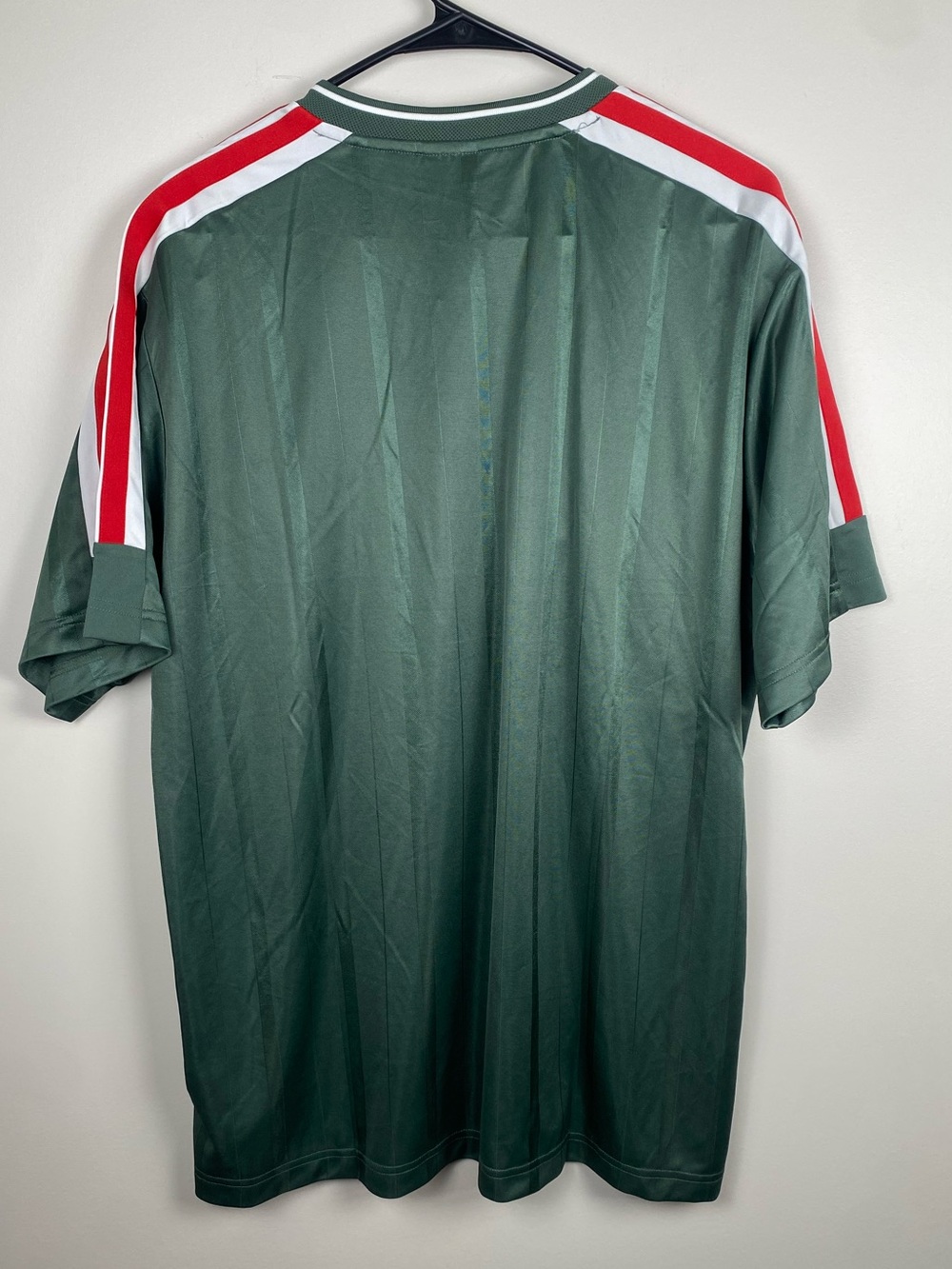 NWT Adidas Sportswear Men's Trio Tee Large - Picture 2 of 4